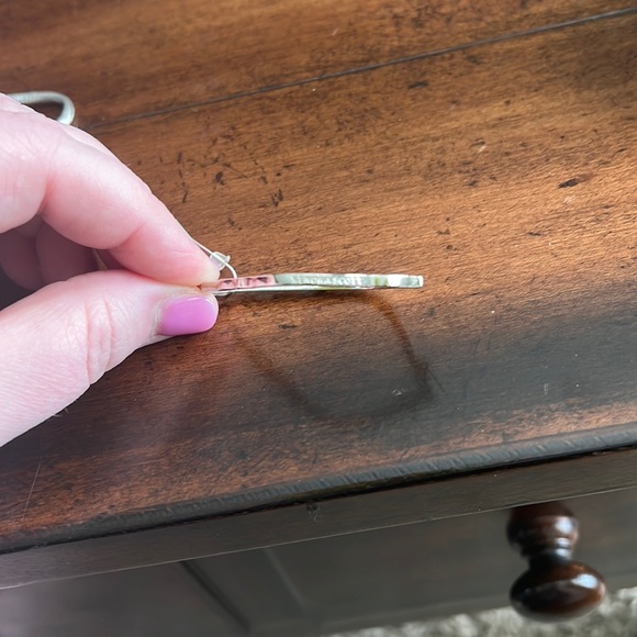 Kendra Scott Sophee Drop Earrings in Silver - Picture 3 of 3